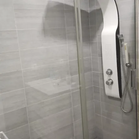 Doble Con Bano Privado En Casa Clara Cordoba