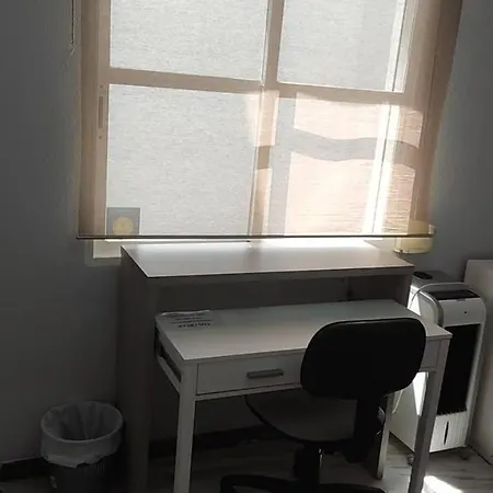 Doble Con Bano Privado En Casa Clara * Córdoba