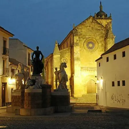 Doble Con Bano Privado En Casa Clara * Córdoba