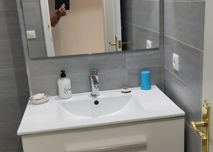 Doble Con Bano Privado En Casa Clara