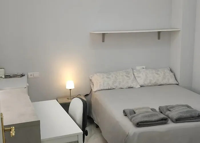 Homestay szállás Doble Con Bano Privado En Casa Clara *